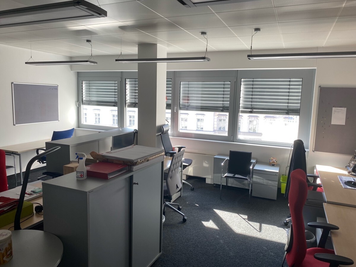 Flexible office space for rent in the modern U4-Center, 1120 Vienna