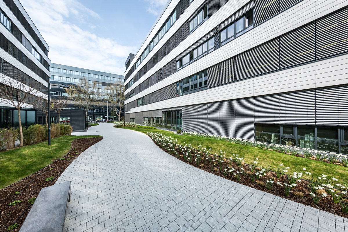 Flexible office space for rent at EURO PLAZA in 1120 Vienna