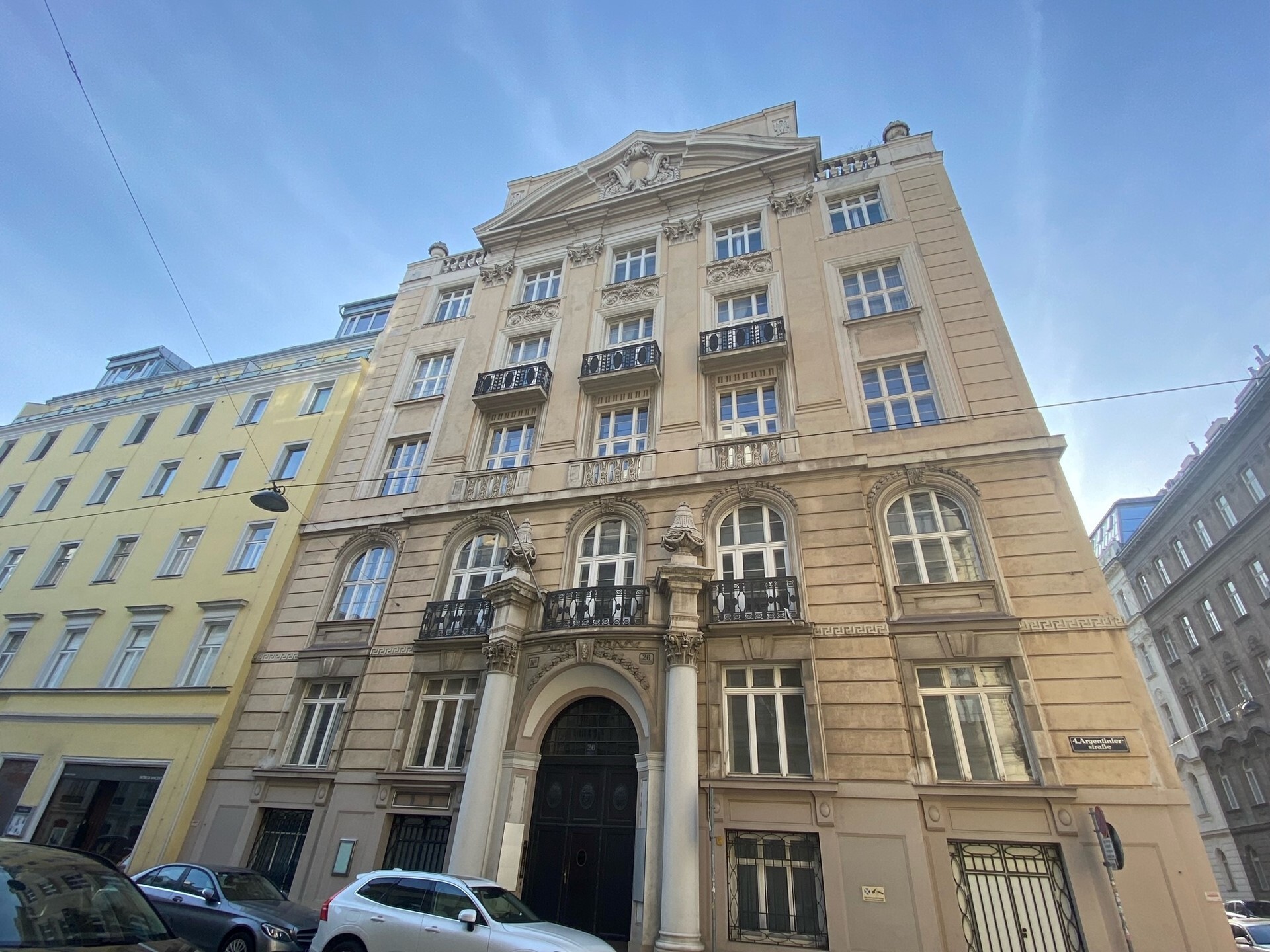 Repräsentativer Büroaltbau in der Argentinierstraße in 1040 Wien zu mieten