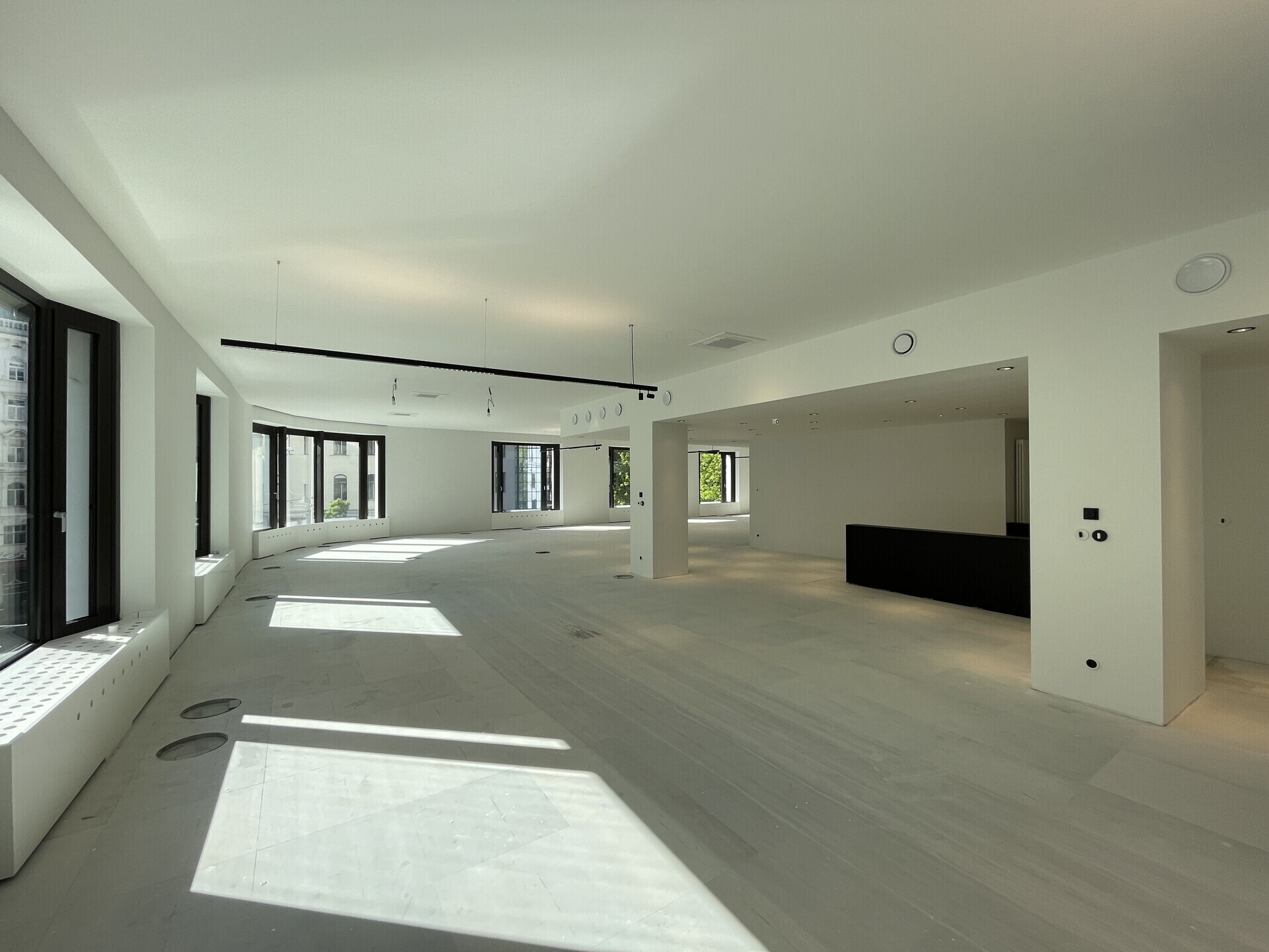 Saniertes Büro mit Loft-Charakter direkt auf der Mariahilfer Straße zu mieten
