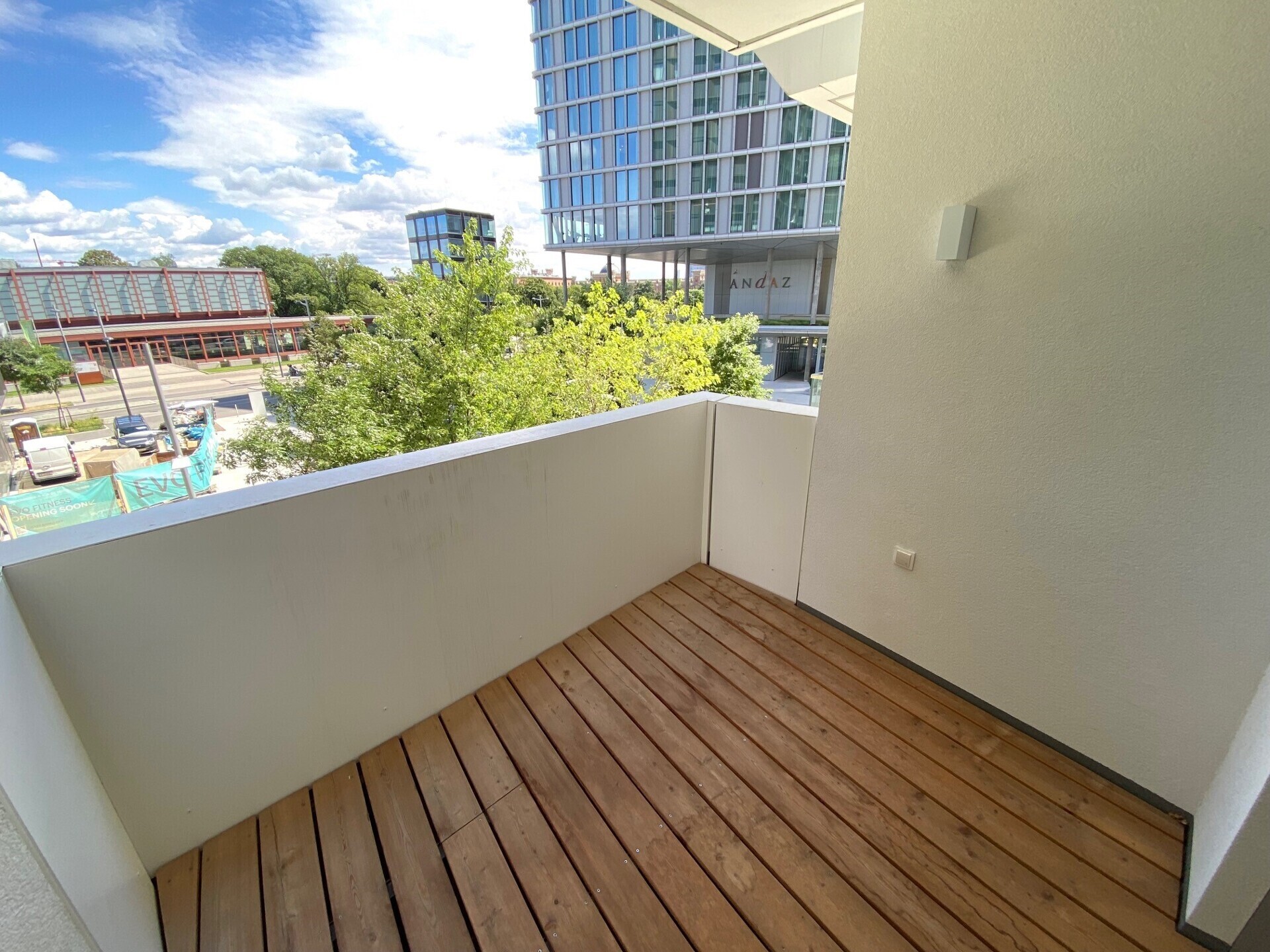 BelView Apartments: Modern 2-room apartment with open space for rent in 1100 Vienna