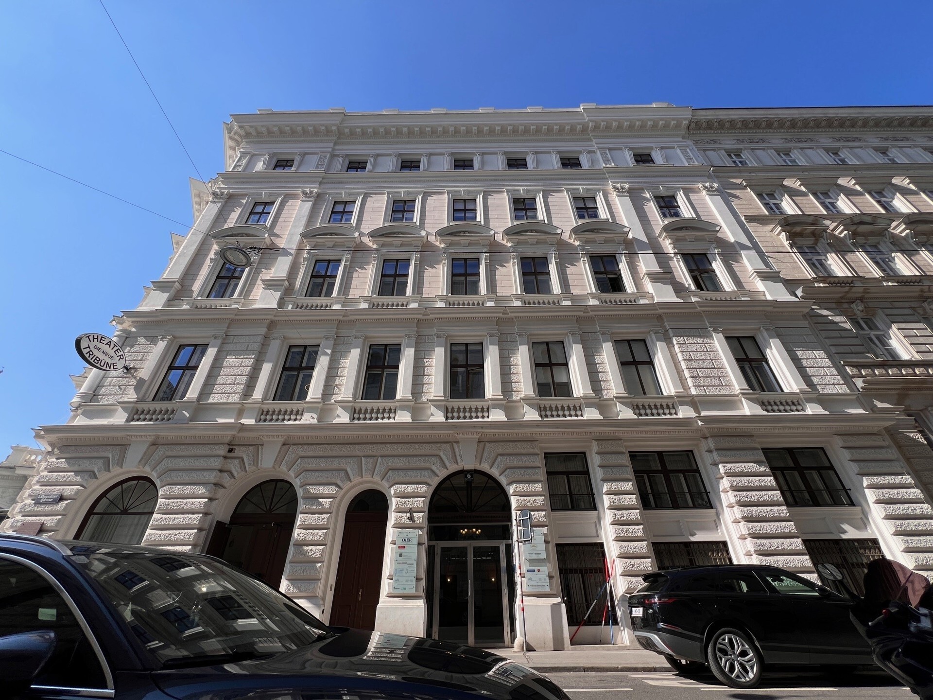 Prachtvolles Büro nach hochwertiger Sanierung gegenüber dem Rathaus in 1010 Wien zu mieten