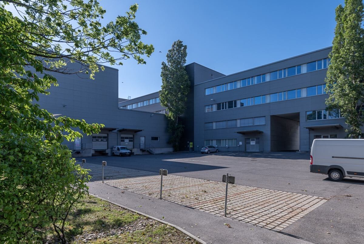 Attractive office and storage units for rent in the business park in 2345 Brunn am Gebirge