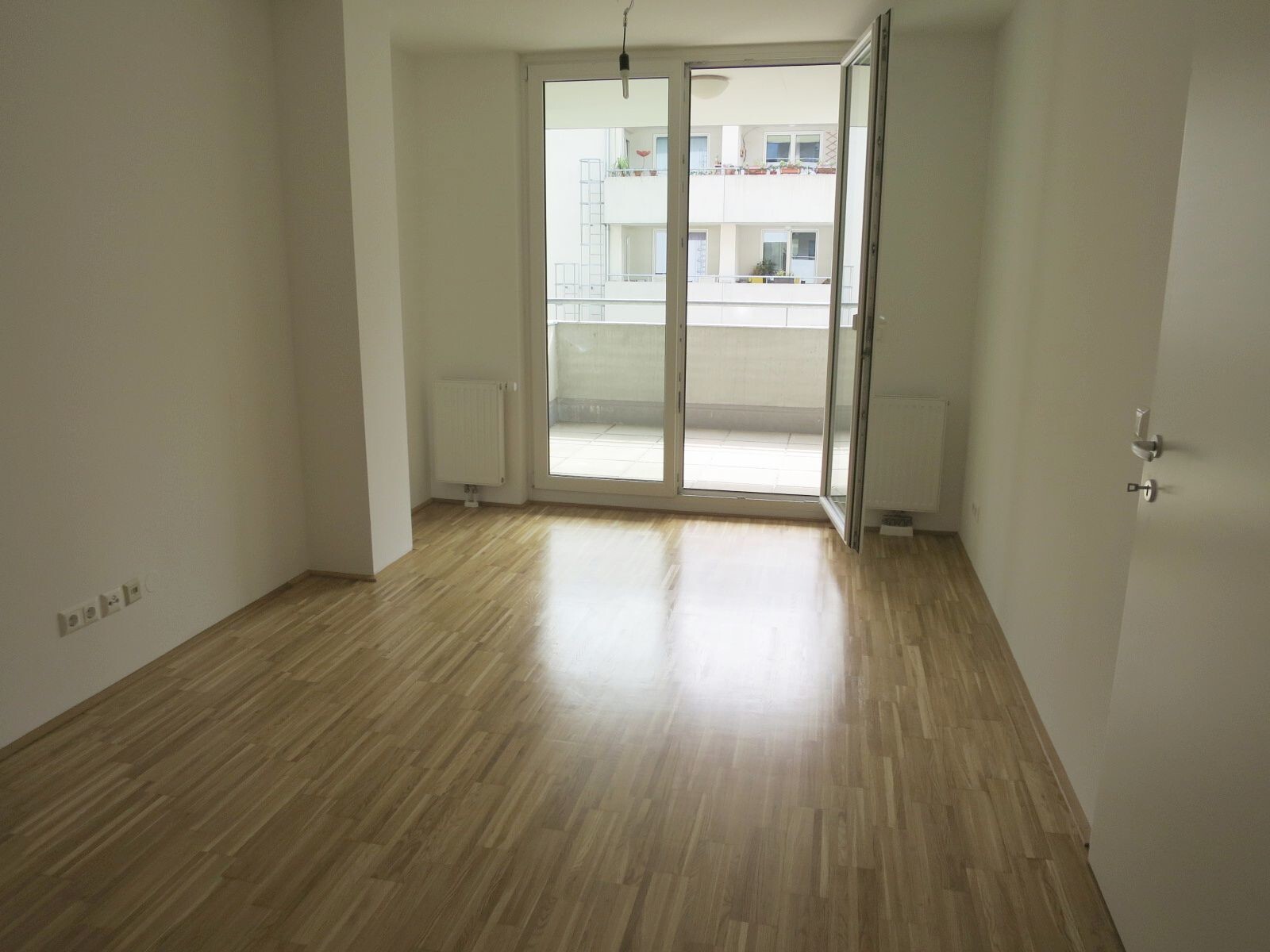 Attraktive 2-Zimmer-Wohnung mit Loggia nahe Columbus Center in 1100 Wien zu mieten
