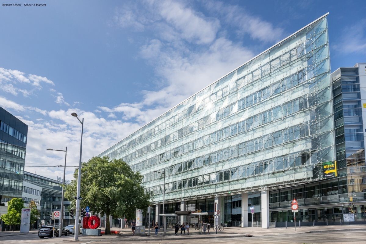 Flexible office space for rent at EURO PLAZA in 1120 Vienna