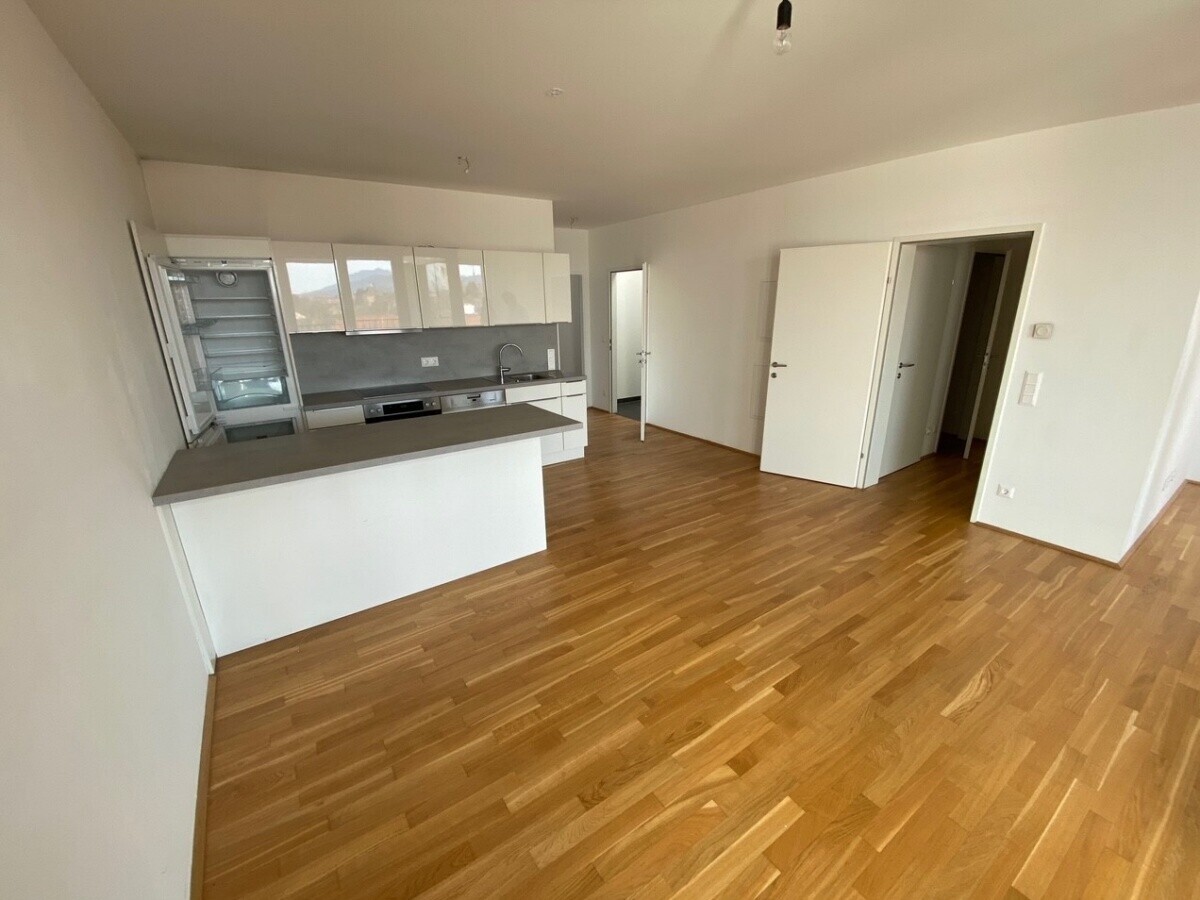 Wohnen im Penthouse in Salzburg an der Glan mit großer Loggia, 5020 Salzburg Liefering