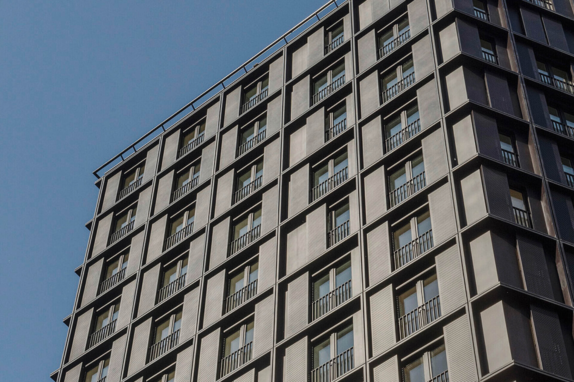 Erstbezug in den DC Flats: 1,5-Zimmer Erdgeschoßwohnung mit Terrasse – zu mieten in 1220 Wien