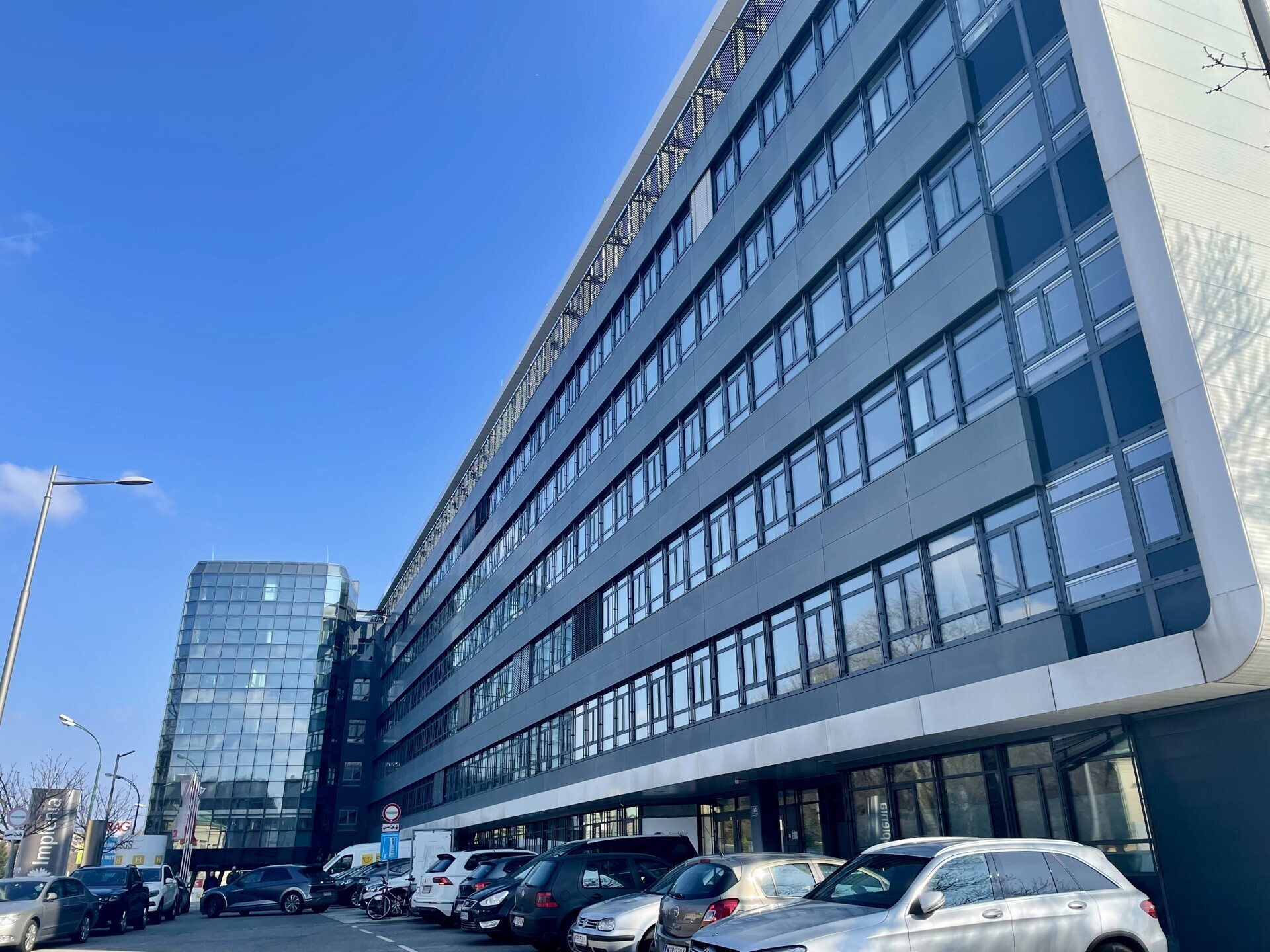 Modern office space for rent in Forum Schönbrunn