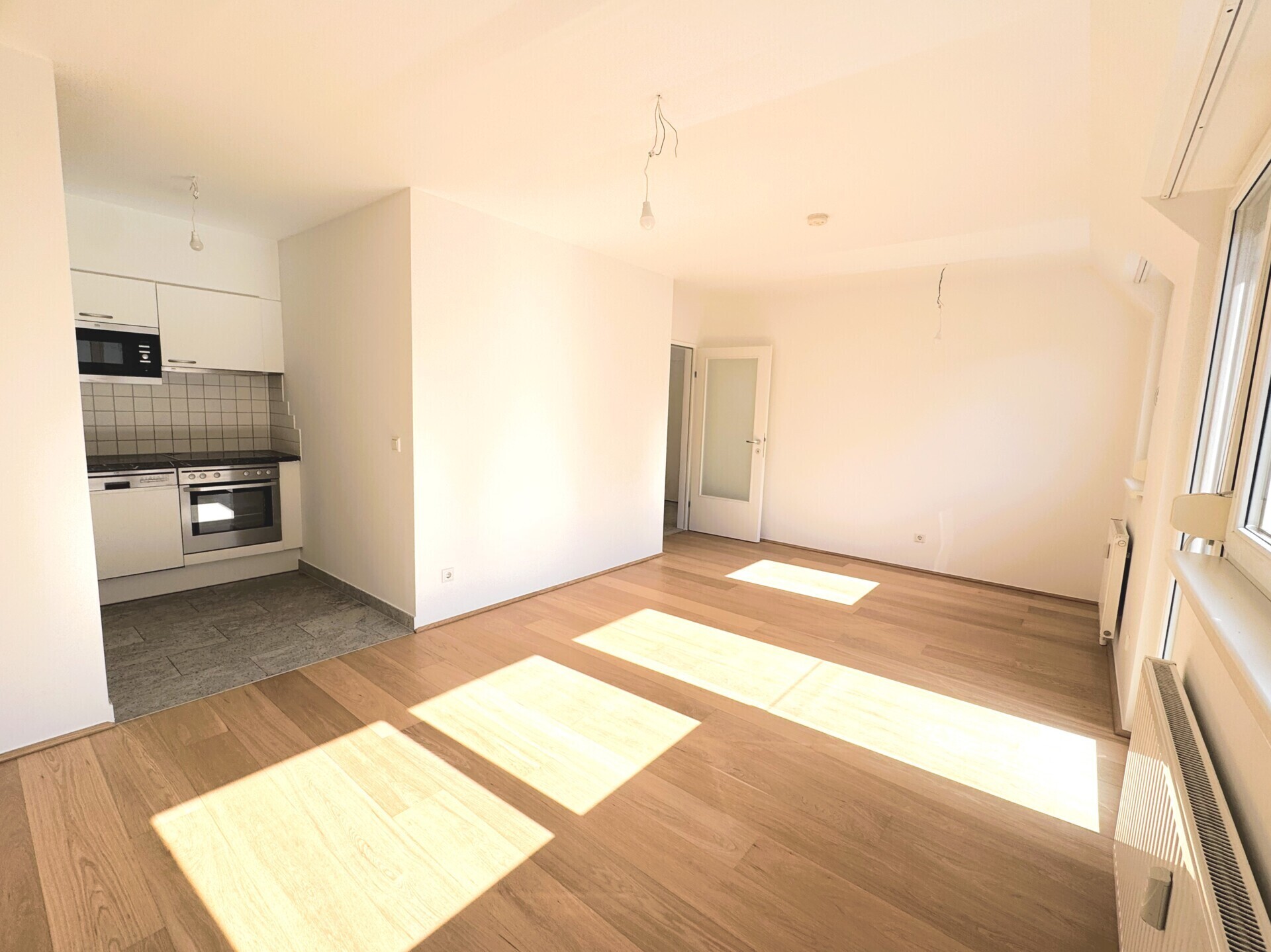 Dachgeschosswohnung mit Ost-Ausrichtung – moderne 2-Zimmer-Wohnung inkl. Einbauküche. Perfekt als Anlageobjekt - zu kaufen in 1160 Wien.
