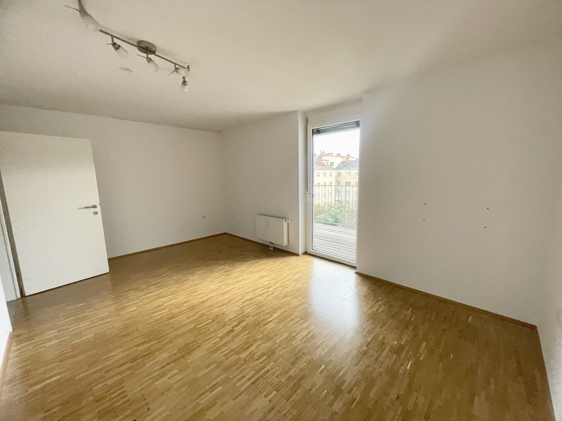 Gut geschnittene 2-Zimmer-Wohnung mit Balkon- in der Nähe des Hbf Graz- zu mieten!