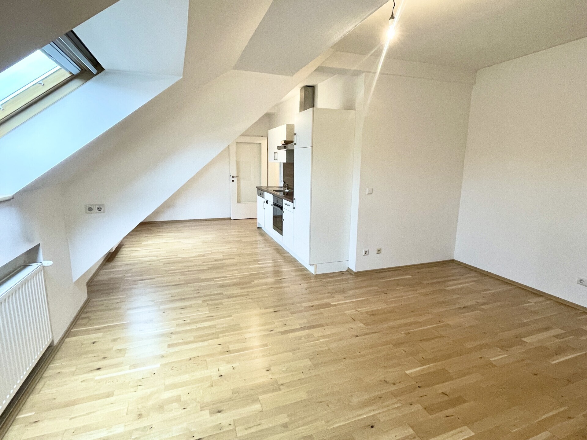 Charmante 2-Zimmer-Wohnung in der Nähe vom Jakominiplatz , 8010 Graz zu mieten