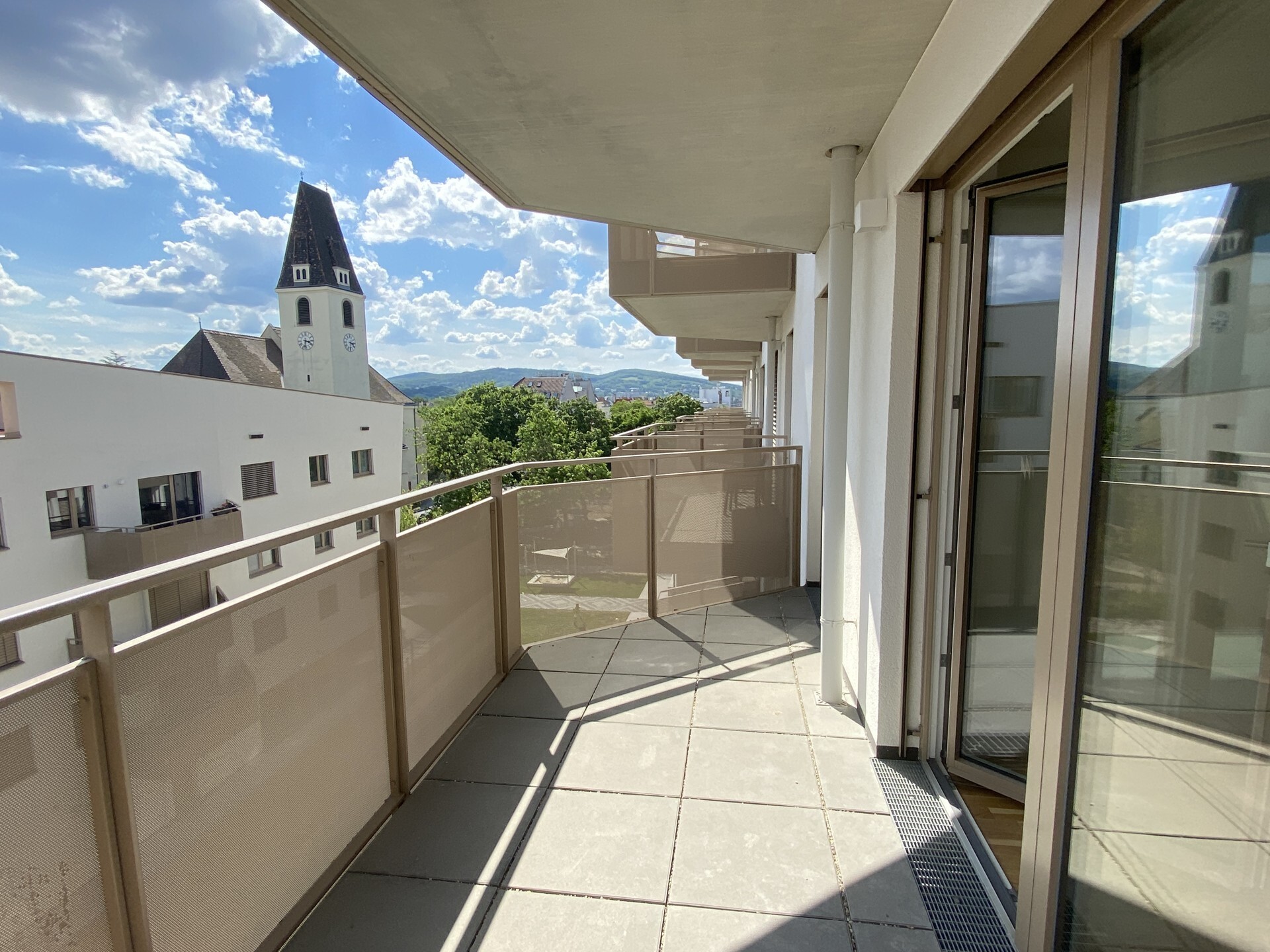 Hochwertige 3 Zimmer mit Balkon, sofort beziehbar - zu kaufen in 1140 Wien