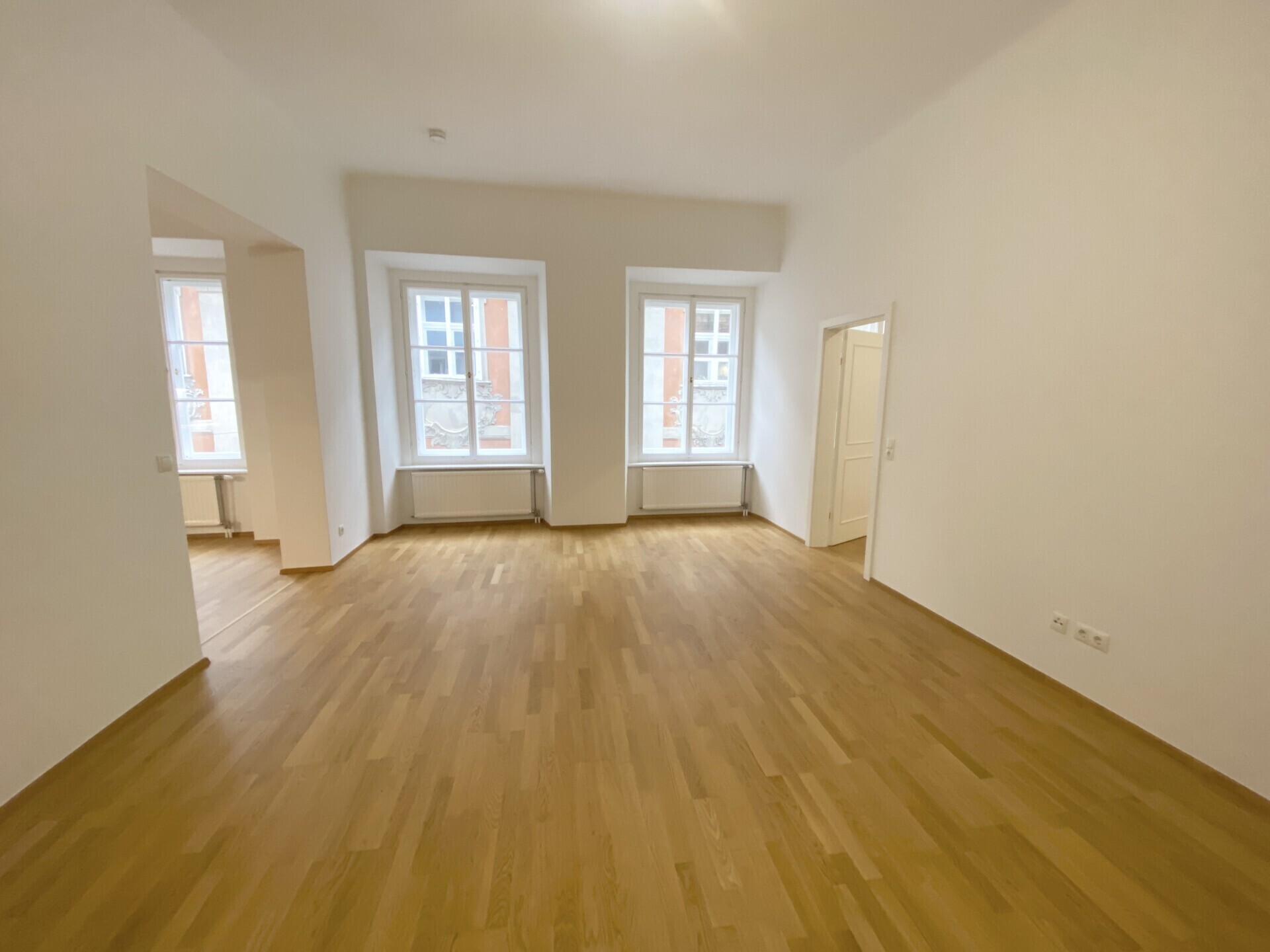 Großzügige 2,5-Zimmer-Wohnung in der Herrengasse zu mieten!