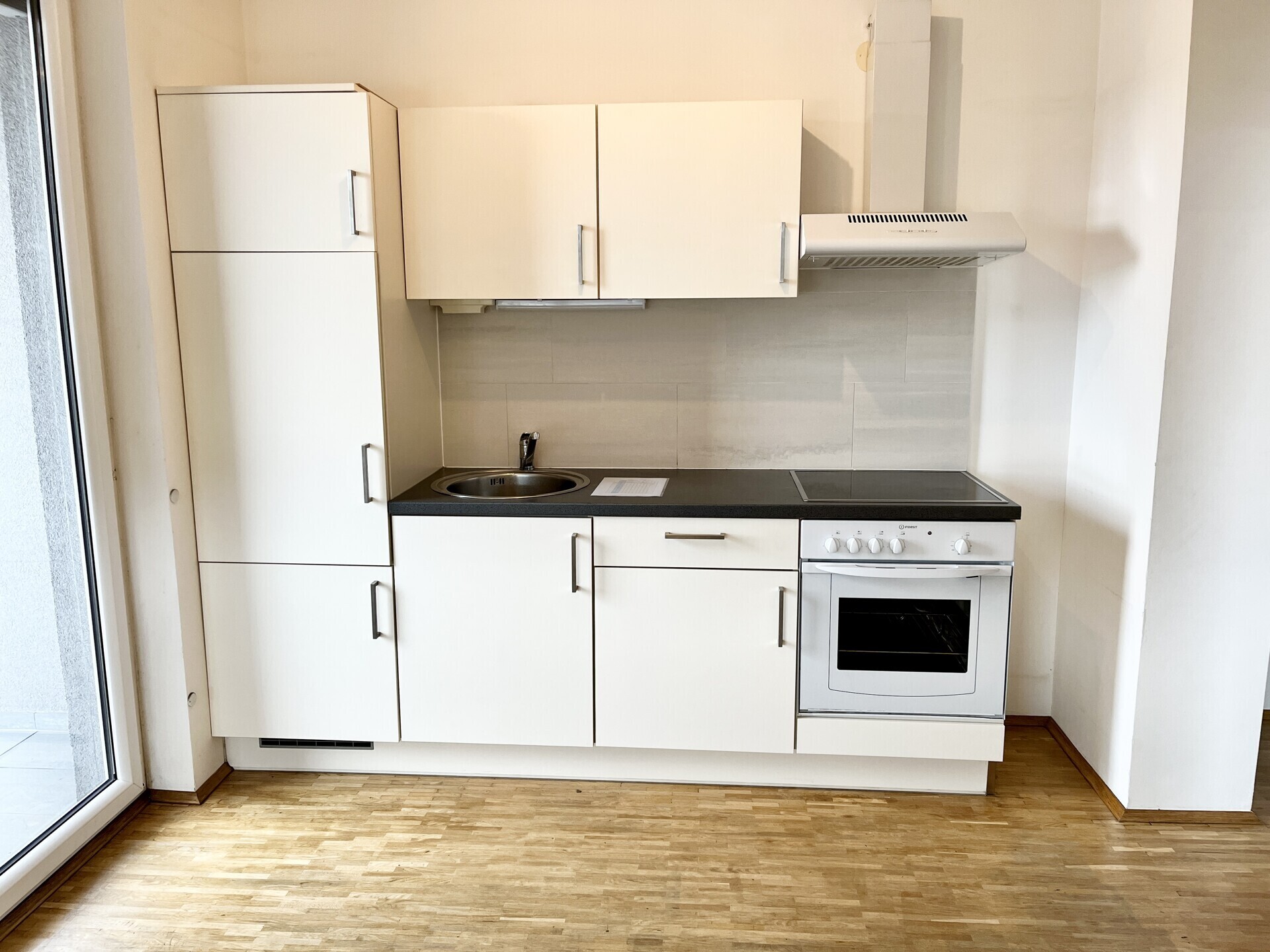 Gemütliche 2-Zimmer-Wohnung mit Balkon in 8020 zu mieten!