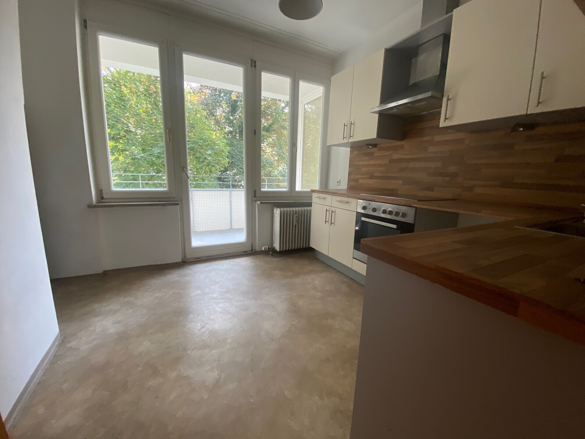 5-Zimmer-Wohnung mit Loggia an der Glan in Liefering - 5020 Salzburg - zur Miete