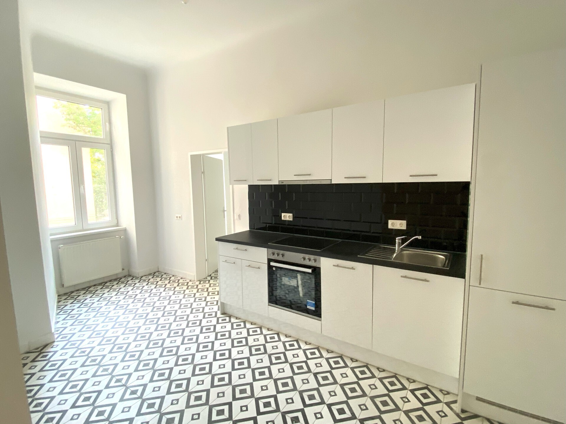 Schöne 3-Zimmer-Altbauwohnung mit moderner Küche und zwei Badezimmern inklusive Klimaanlage - zu kaufen in 1030 Wien