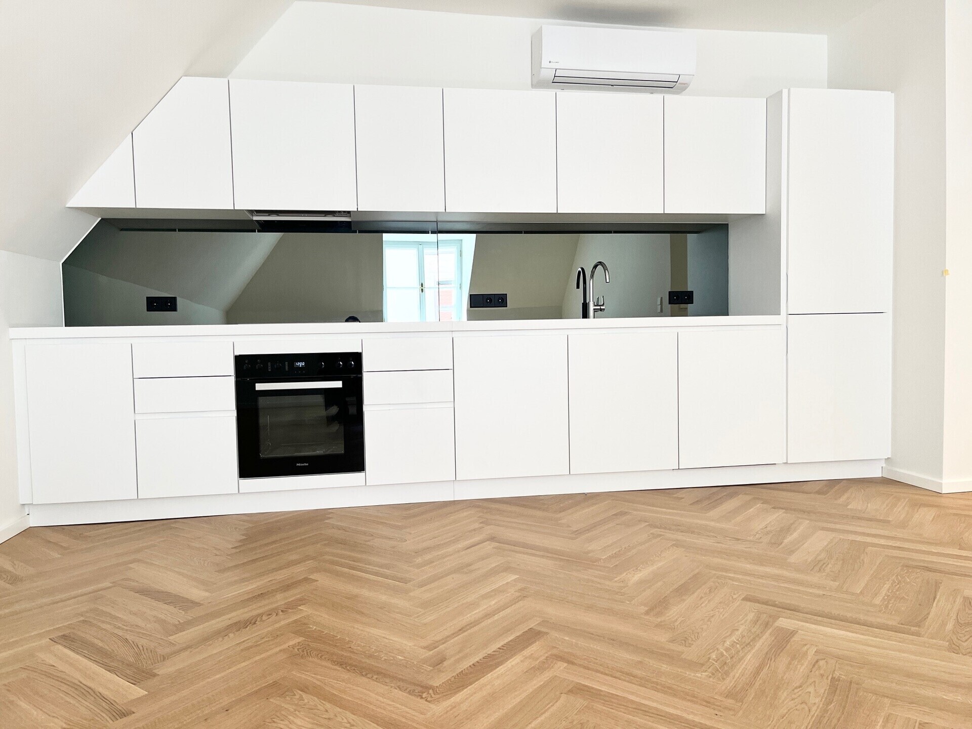 Erstbezug - Großzügige 3-Zimmer Wohnung - Palais Trauttmansdorff - 8010 Graz