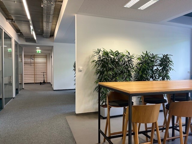 Terrassenbüro bei der Donaupromenade