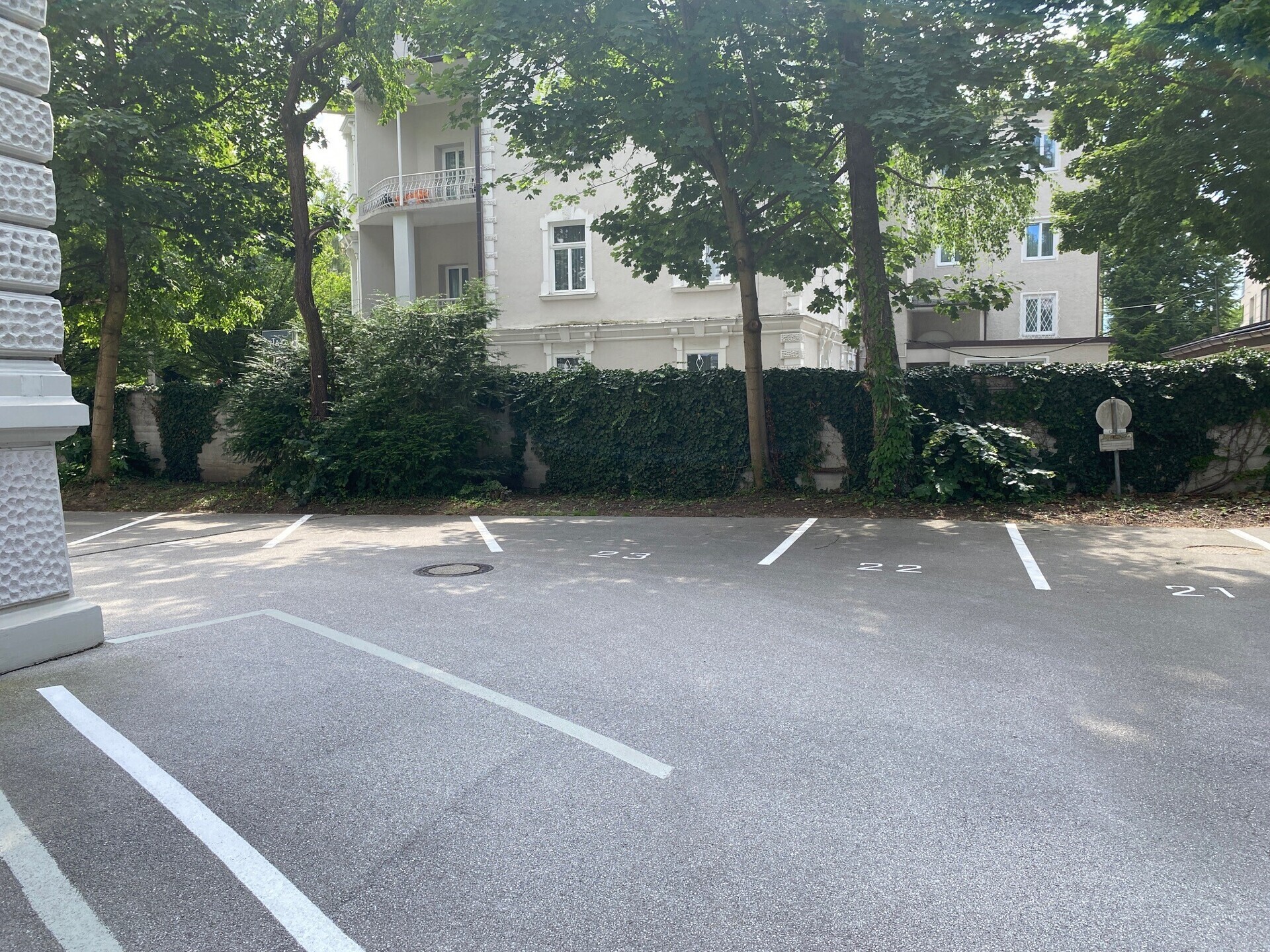 Außenstellplatz für ihr Auto in Andräviertel - zur Miete