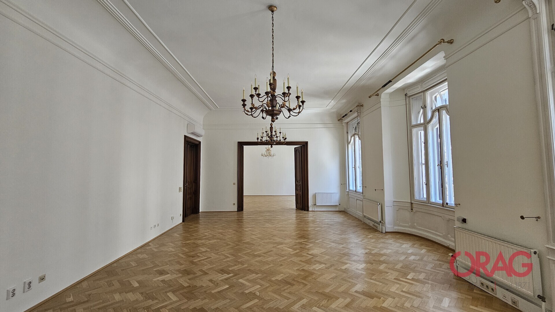 Repräsentatives Palais/Bürohaus beim Schwarzenbergplatz