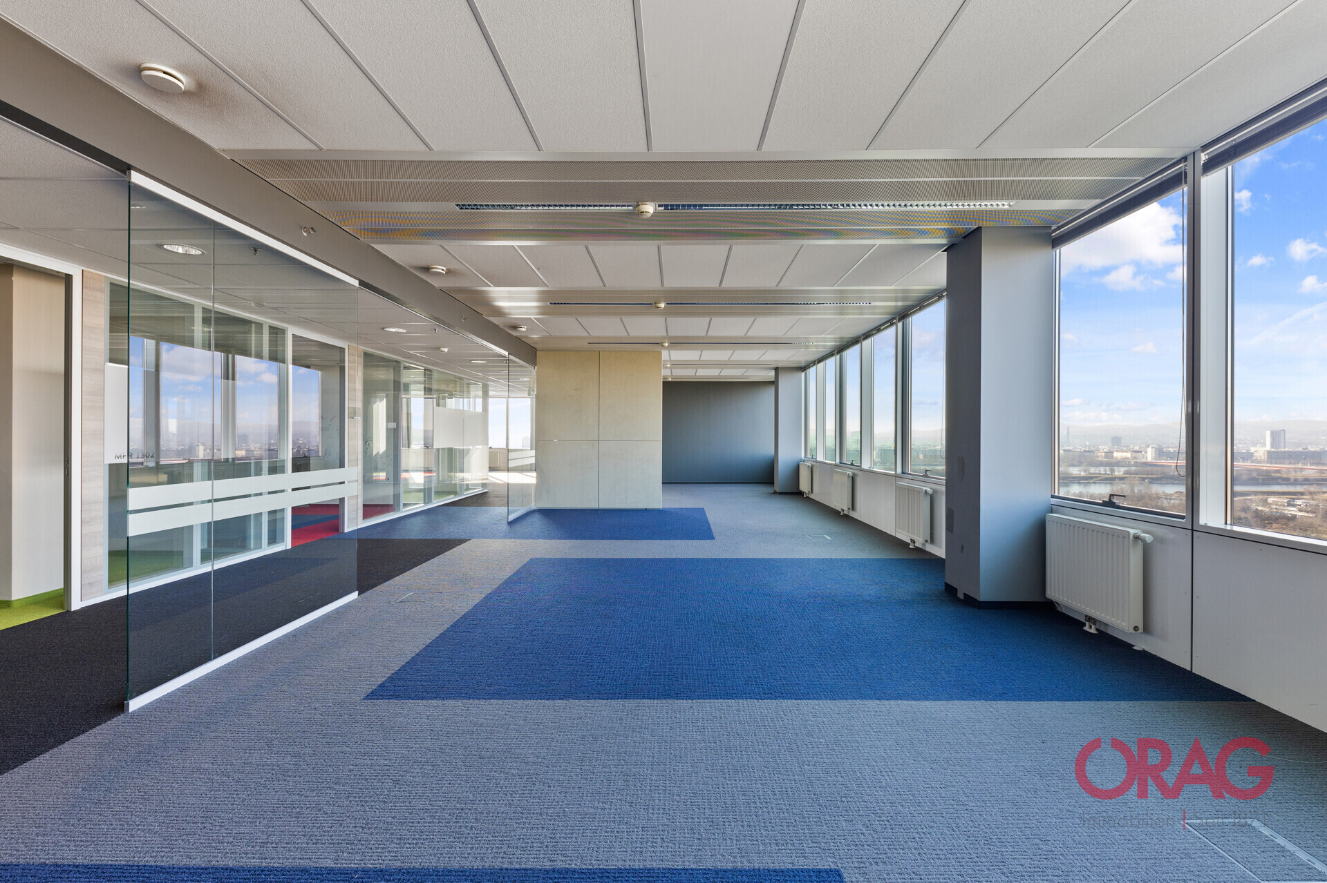 Büroflächen im Saturn Tower in 1220 Wien zu mieten