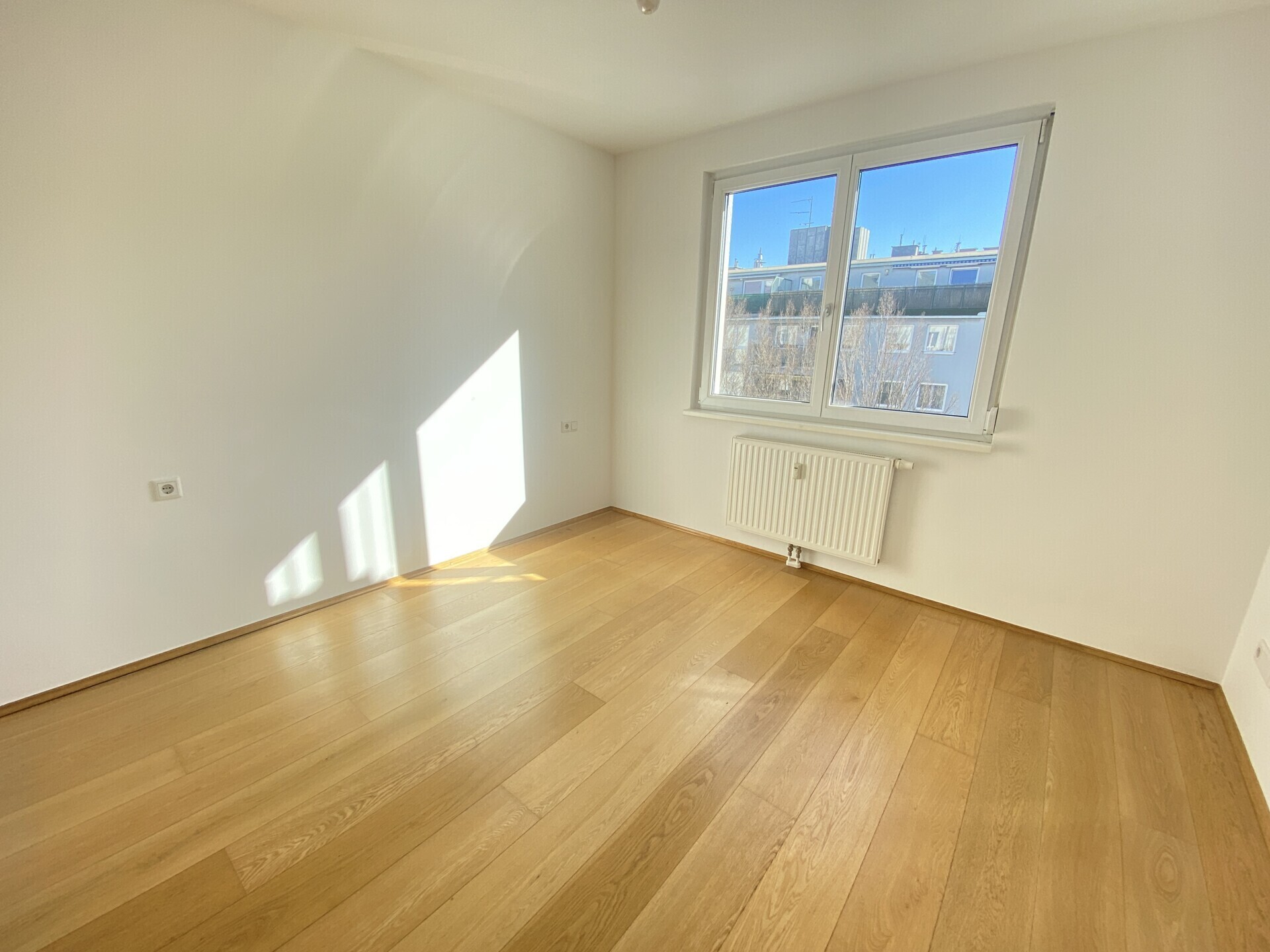 2-Zimmer-Loggia-Wohnung mit Küche und Garagenplatz inklusive – Nähe Schmelz - zu kaufen in 1160 Wien
