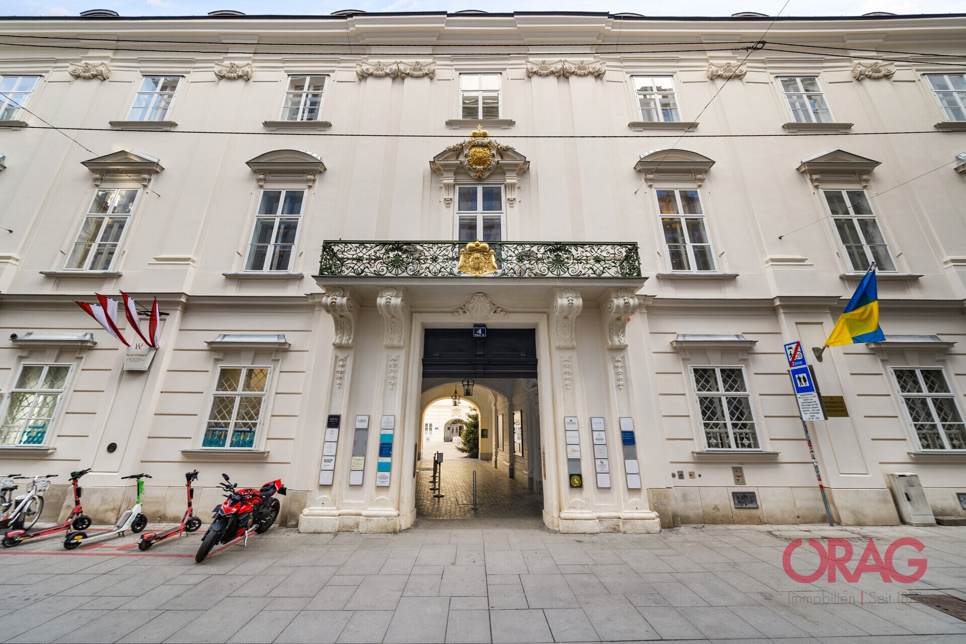 Altbau Büro in einem Palais, in der Wiener Innenstadt 1010, zu mieten