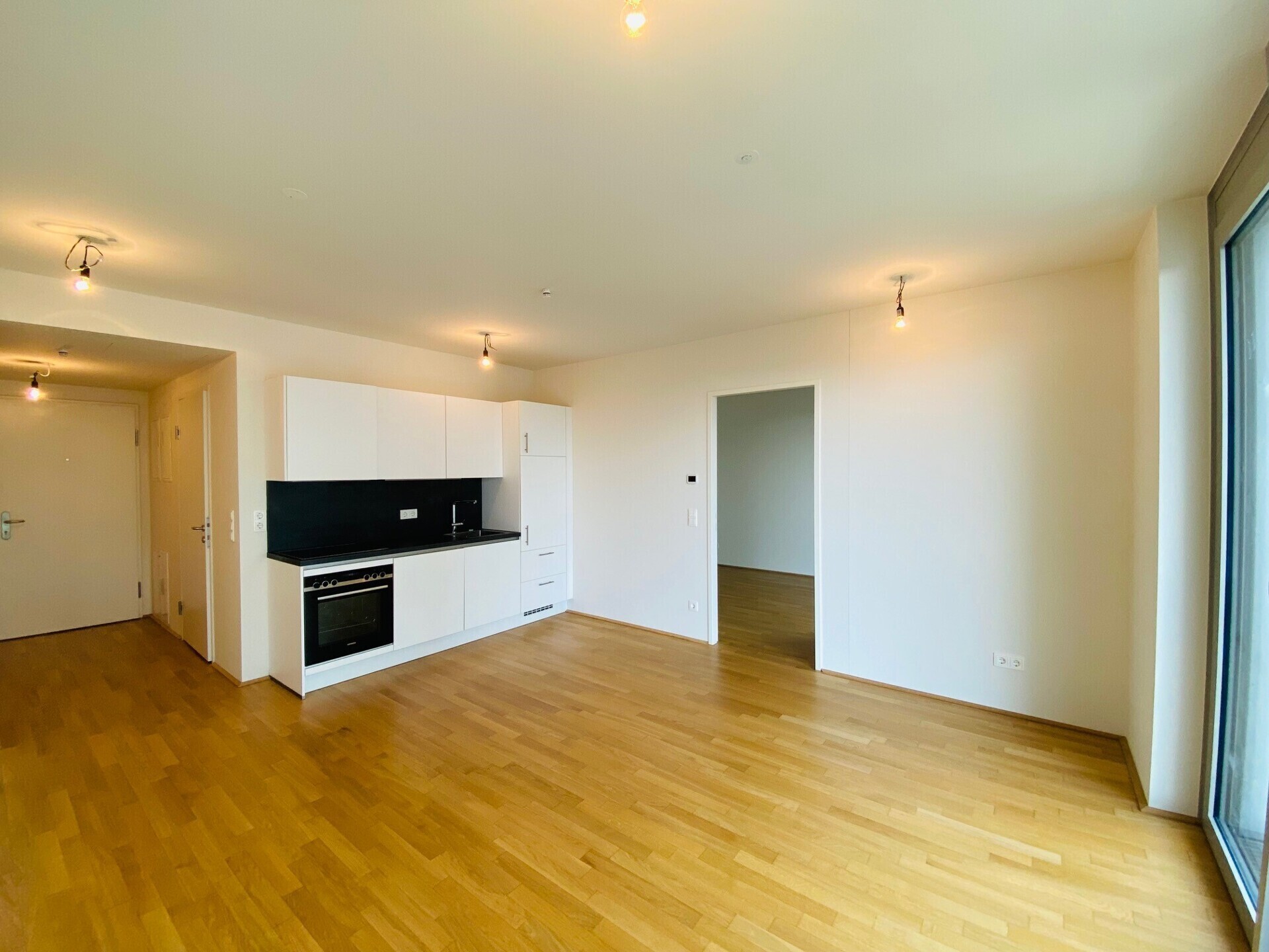 BelView Apartments: Moderne 2-Zimmer-Wohung mit westseitiger Freifläche im 10. Stock - zu mieten in 1100 Wien