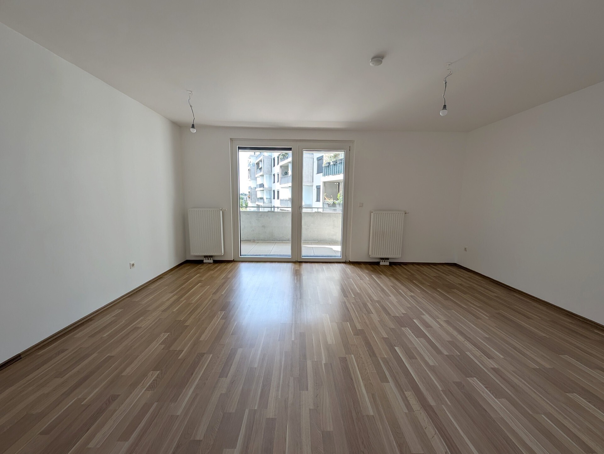 MI(E)TTEN IN OBERLAA: Unbefristete 2-Zimmer Wohnung mit Balkon in 1100 Wien zu mieten