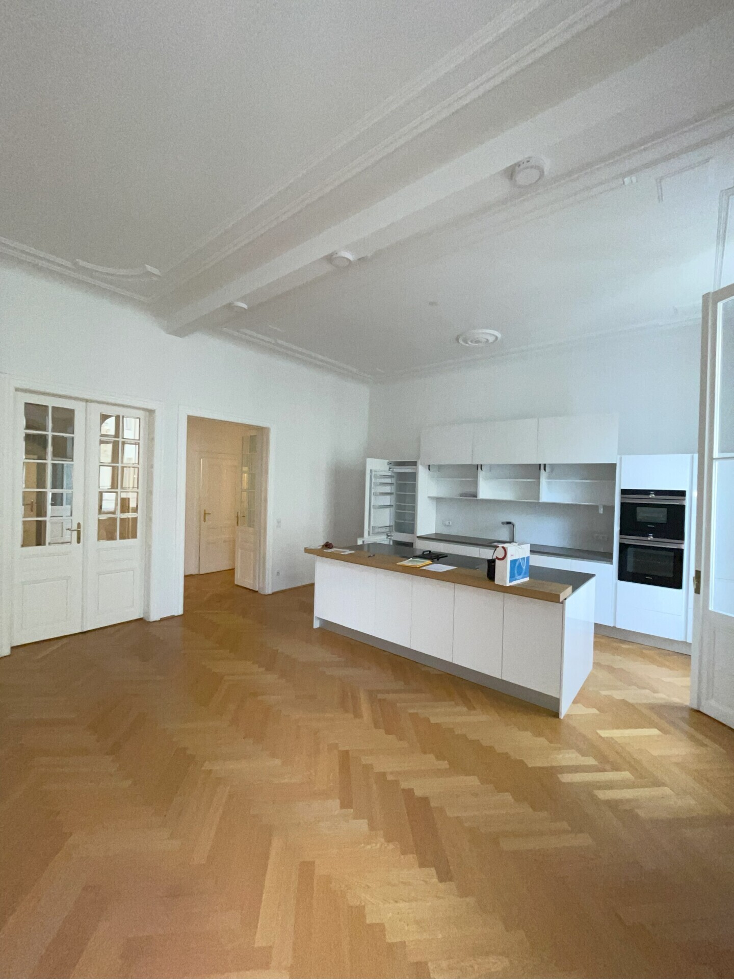 Prachtvolle 5-Zimmer Altbau-Wohnung am Ziehrerplatz  in 1030 Wien zu mieten
