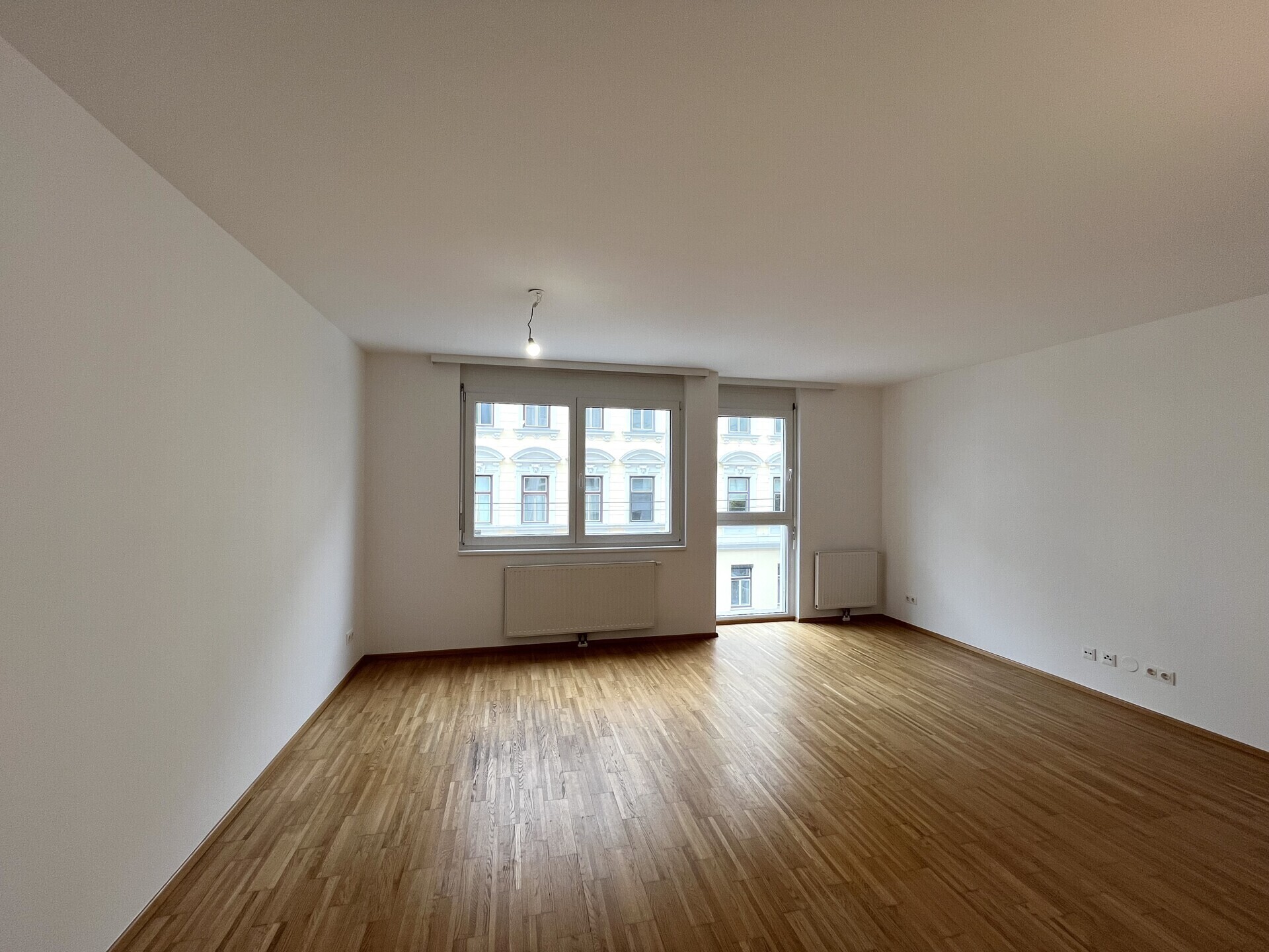 Wunderschöne 2 Zimmer Wohnung in zentraler Lage des 19. Bezirks direkt an der Grenze zum 9. Bezirk