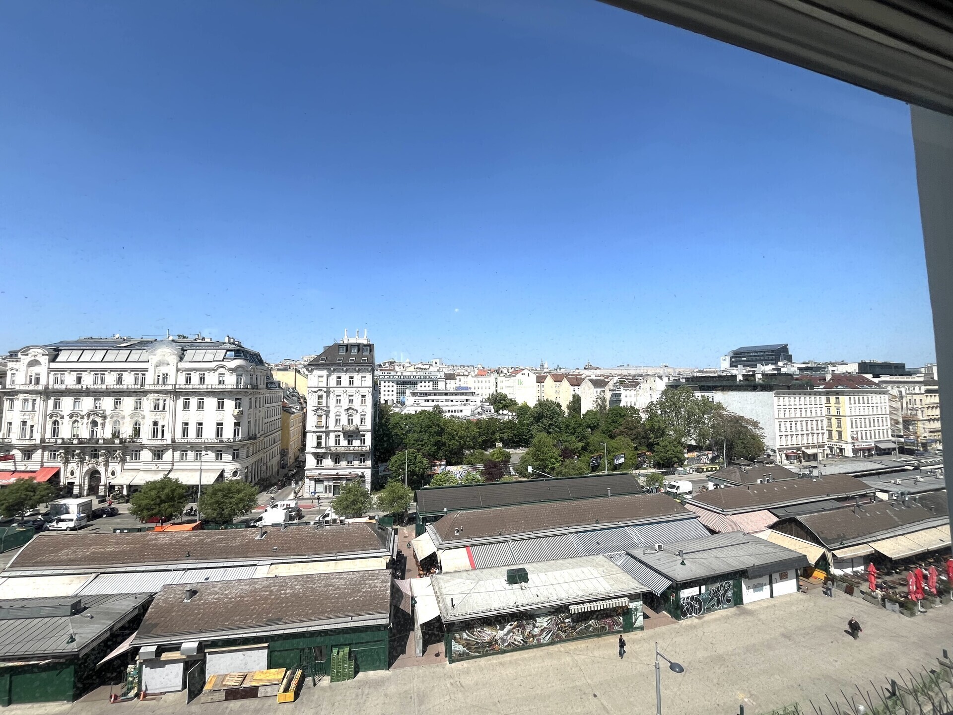 UNBEFRISTETE 3,5 Zimmer Wohnung direkt am Naschmarkt!
